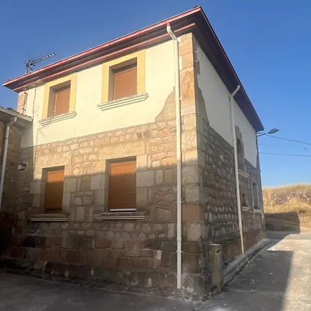 Сasa de vacaciones Casa En Rabanera del Pinar